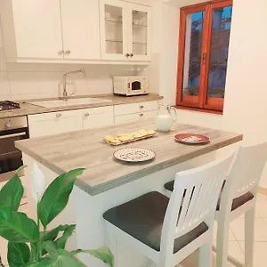 Apartment Nona Marija